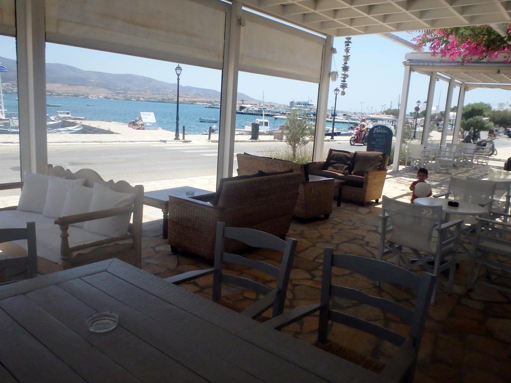 אנטיפארוס Hotel Mantalena מראה חיצוני תמונה