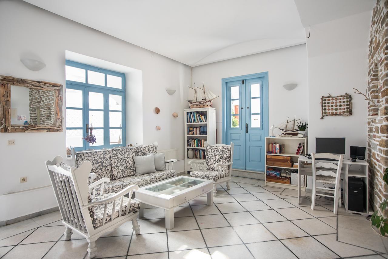 אנטיפארוס Hotel Mantalena מראה חיצוני תמונה